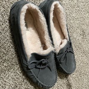 Grey suede ugg slippers men’s size 13
